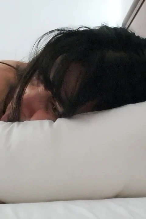 我从丈夫的兄弟那里获得痛苦和快感