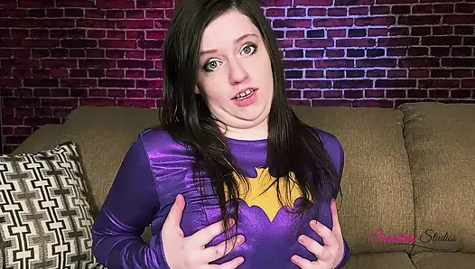 Ngentot tenggorokan batgirl dengan ambisious