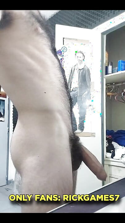 7 minuta pokazivanja i dodirivanja mog tijela, penisa, guzice, prsa i jaja