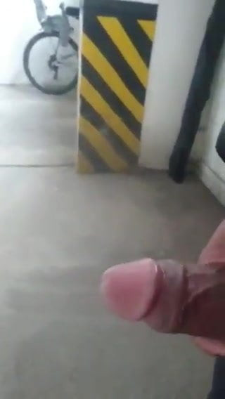 Jalandosela en el trabajo