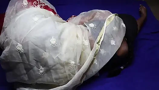 College girl Saloni bhabhi Sex video 18