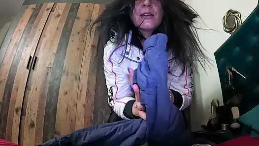 Double downjacket fetish - tarian sensual, sentuhan lembut & masturbasi 325