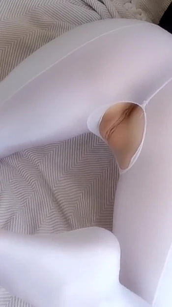 Must-see moment from "Perfect pantyhose to tease him, I want him to cum on my pussy!"