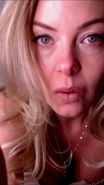 Je m’inséminer ton amant cougar ! | Clip 1