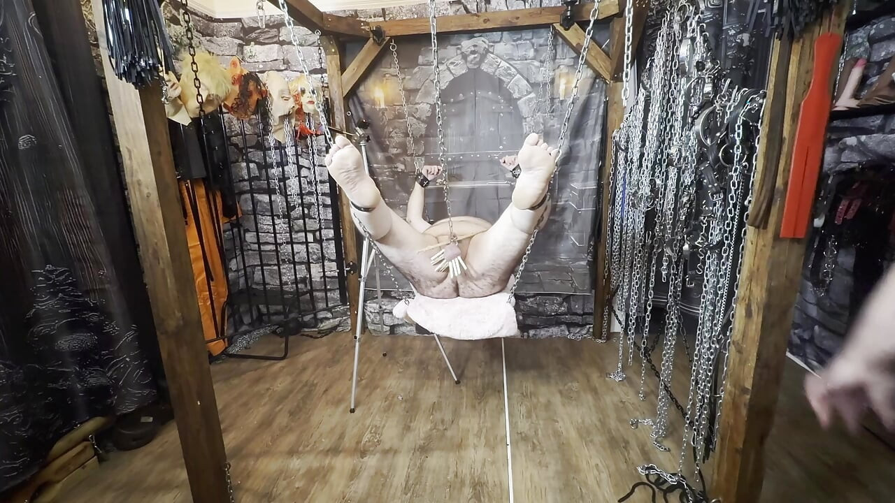 Bölüm 4 :- Domina Satana ile booboo'nun cbt cezası.