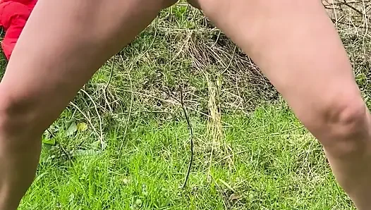 Desperate Girl's Pee on the Beach Compilation
