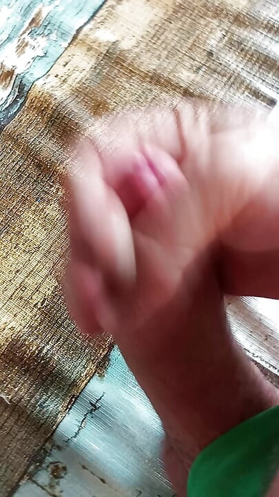 Jerking off my big fat cock until I cum a lot in the foreground