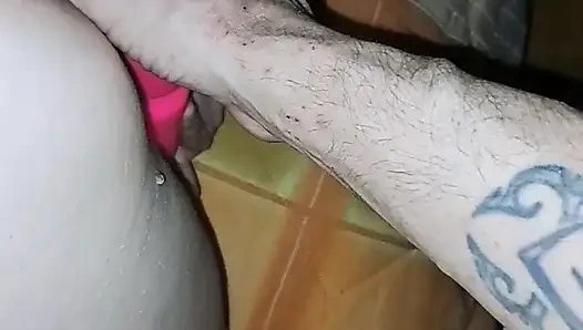 Di pantat dan vibrator domba yang kuat (video lengkap di fansly)