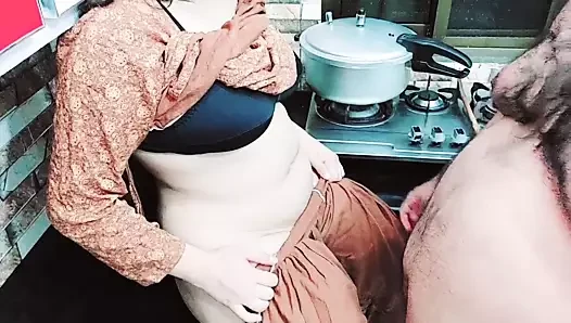 Desi Housewife Fucked Roughly In Kitchen While She Is Cooking With Hindi Audio