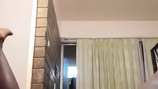 Anne sikiliyor