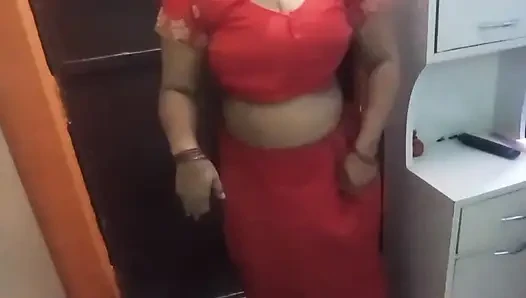 Beautiful Indian Bhabhi Having Romantic