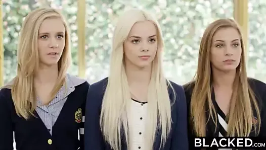 BLACKED - элегантная девушка в тройничке получает три больших черных члена