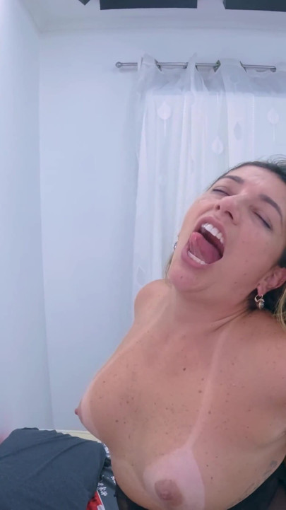 The Guy Just Sucks and the Delicious Perverted MILF Enjoys Every Second