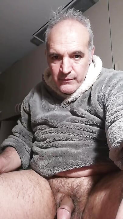 February 10 Online Evening Show with Cumshot in Your Face!