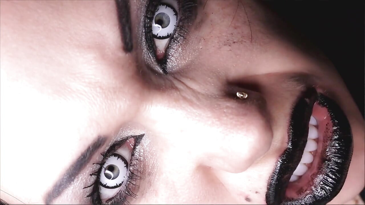 New Sex Toy Turned Into Food! Devour & Executrix!