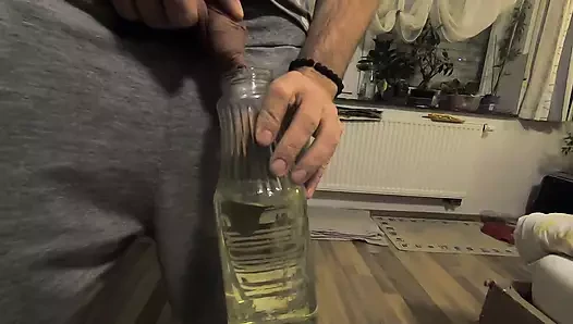 Drinking our own pee from a bottle as tea-pee