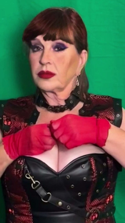 Granny Deadpool: Cock Sucking Mutant 91625CAMS5M | Clip 3