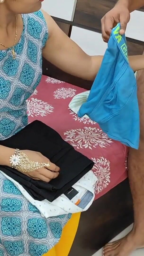 Komal hid her brother-in-law's clothes under the ass | Clip 1