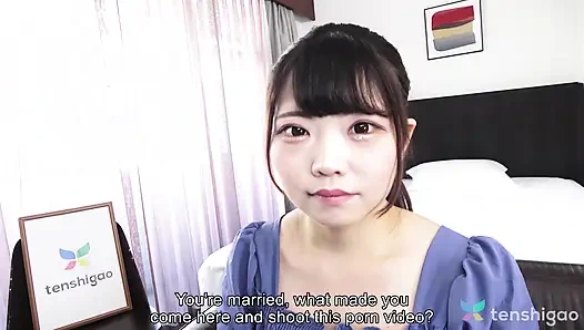 Японская домохозяйка Asami Wakana приходит к нам, чтобы обнаженная и потрахаться