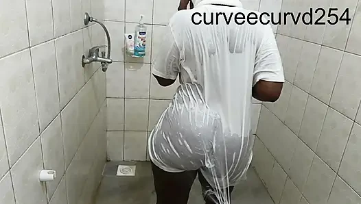 We Got Wet Twerked Sucked and Fucked: Bathroom Romance
