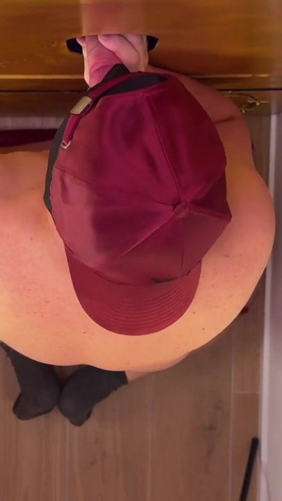 Big horny cock sucked at gloryhole | Clip 1