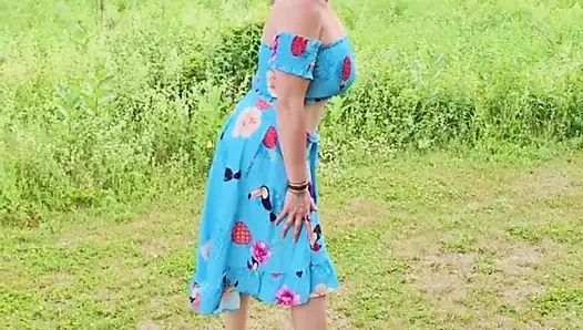Real TOPLESS MOMMY Outside Mature MILF BIG TIT in the Sunshine