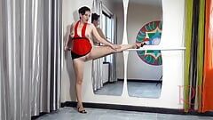 Regina Noir. The lady is doing ballet without panties. Naked ballerina s2