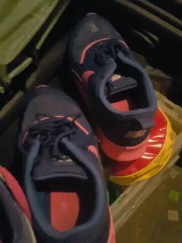 User cums my wifes nike thea