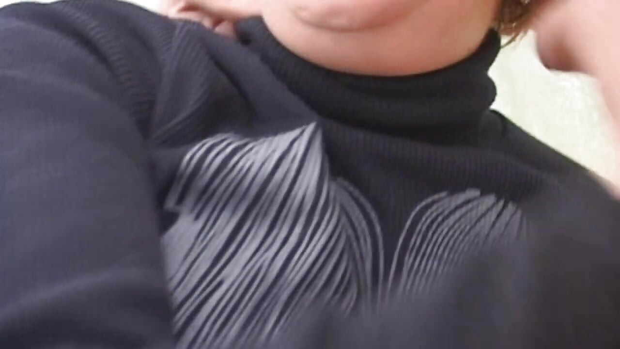 My best friend's stepsister - Mature chick in threesome trouble