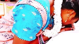 Mujer india en camisón sexy follando hijastro, conversación sucia telugu
