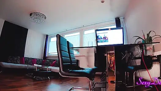 Gesicht runter, arsch nach oben ist der beste weg, zu fappp