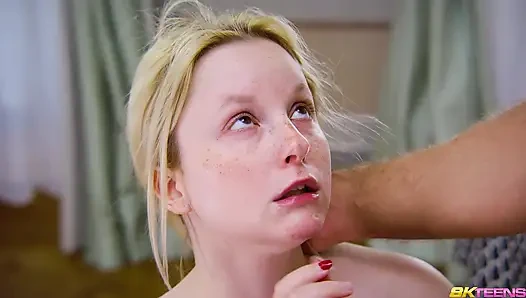 Julia Cute adını kazanıyor
