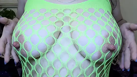MILF Fucking Meaty Creamy Bushy Pussy With Alien Dildo