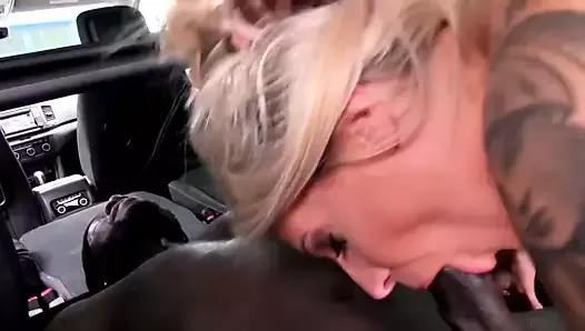 Rogacz w samochodzie: bbc pieprzy białą żonę na tylnym siedzeniu