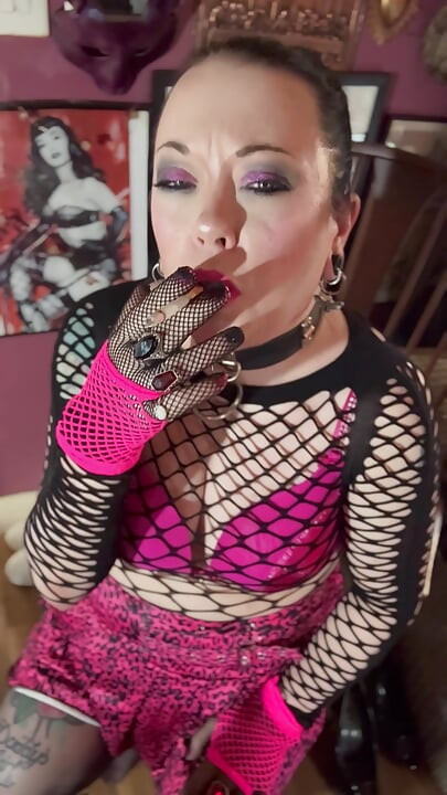 A Stunner In Pink, Tina Snua Smokes A Cork Cigarette With OMI, OME, Snap Inhales & Drifting Smoke