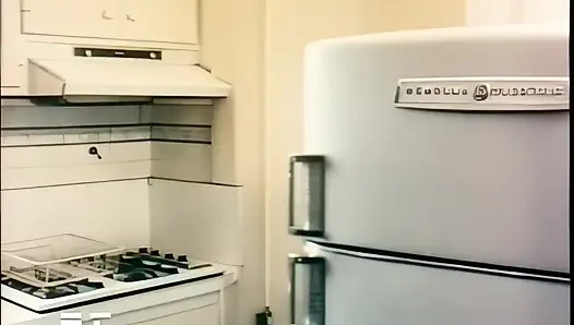 Pelayan nakal ini sama pelanggannya yang seksi