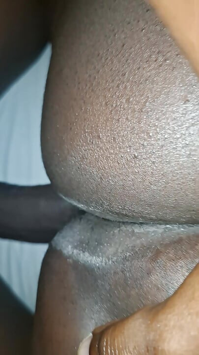 Traí o homem que mais me ama, mas fui fodida até amá-lo.