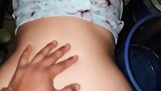 Çalışan iş yerinde sikiliyor