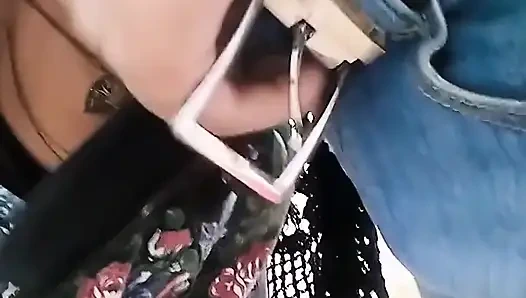 İlk anal videom, umarım genç görünmemin sakıncası yoktur