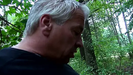 Dövmeli Kaslı Adam Itaatkar Sarışın Orta Yaşlı Seksi Kadını Sert Anal Ve Vajinal Dölleme Taşana Kadar Sikiyor!