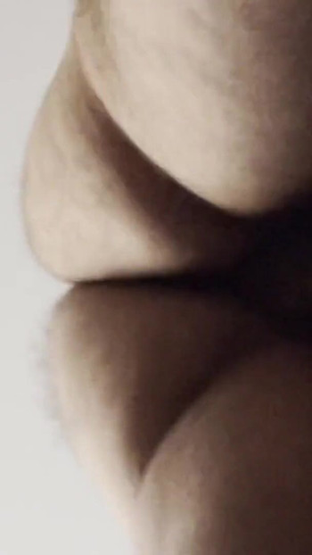 Razbijanje tate na kauču | Isječak 2