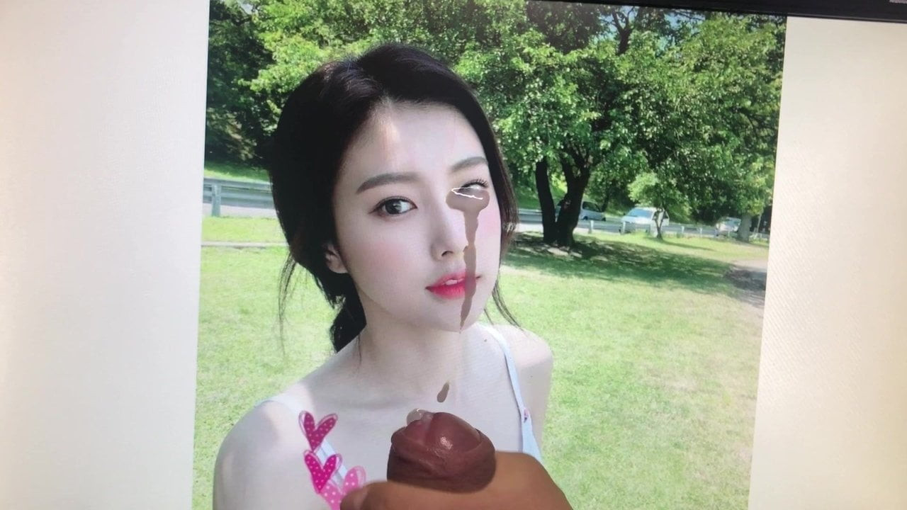 IZONE Hyewon cumtribute