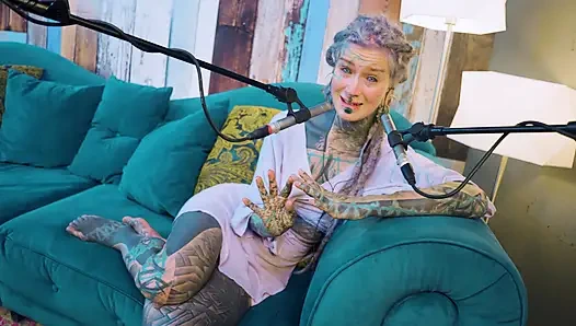 Я говорю о B - Bordem - подкаст ASMR, SFW говорящий готессу худенькая девушка дреды татуированная модель татуированная девушка