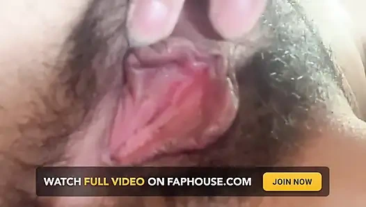 VerschlÃ1/4ckt kleines arschloch, behaarte muschi, lippe