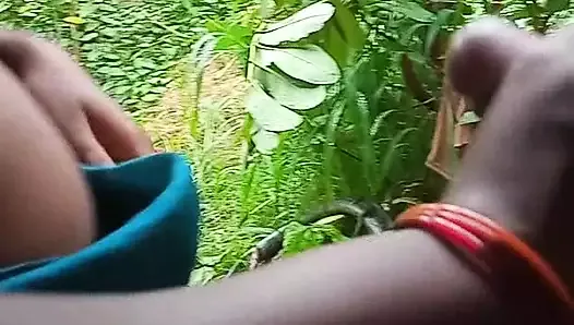 Indian beauty Desi bhabhi forest outdoor hard-core Sex video
