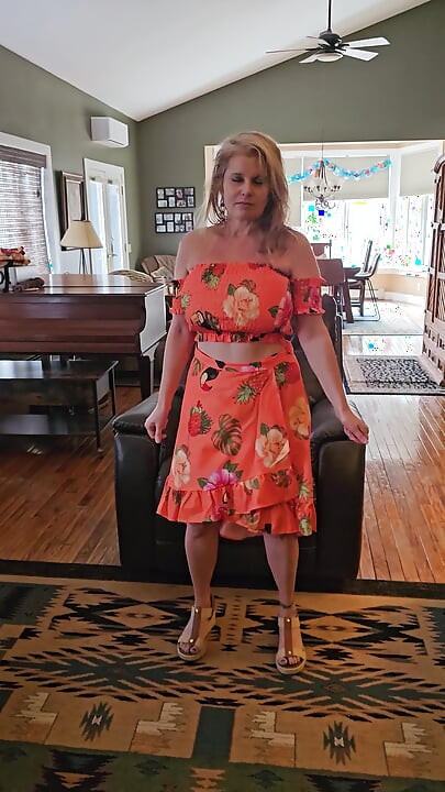 Watch what MOMMY likes to do when She is at Home Alone