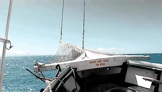 Seks threesome paling nakal berlayar di kapal pesiar