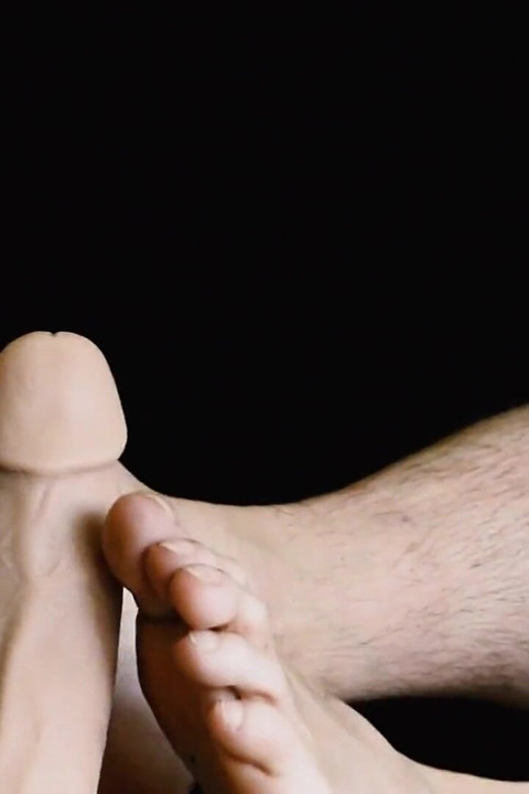 Hot Foot Job with Dirty Talk
