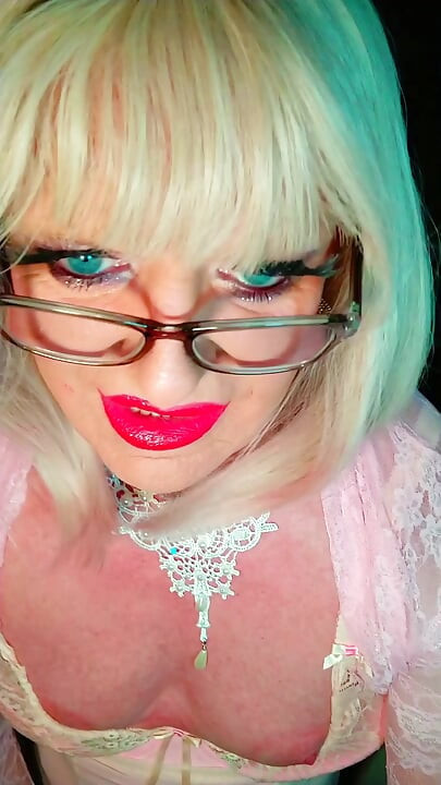 Barbie trans jugando