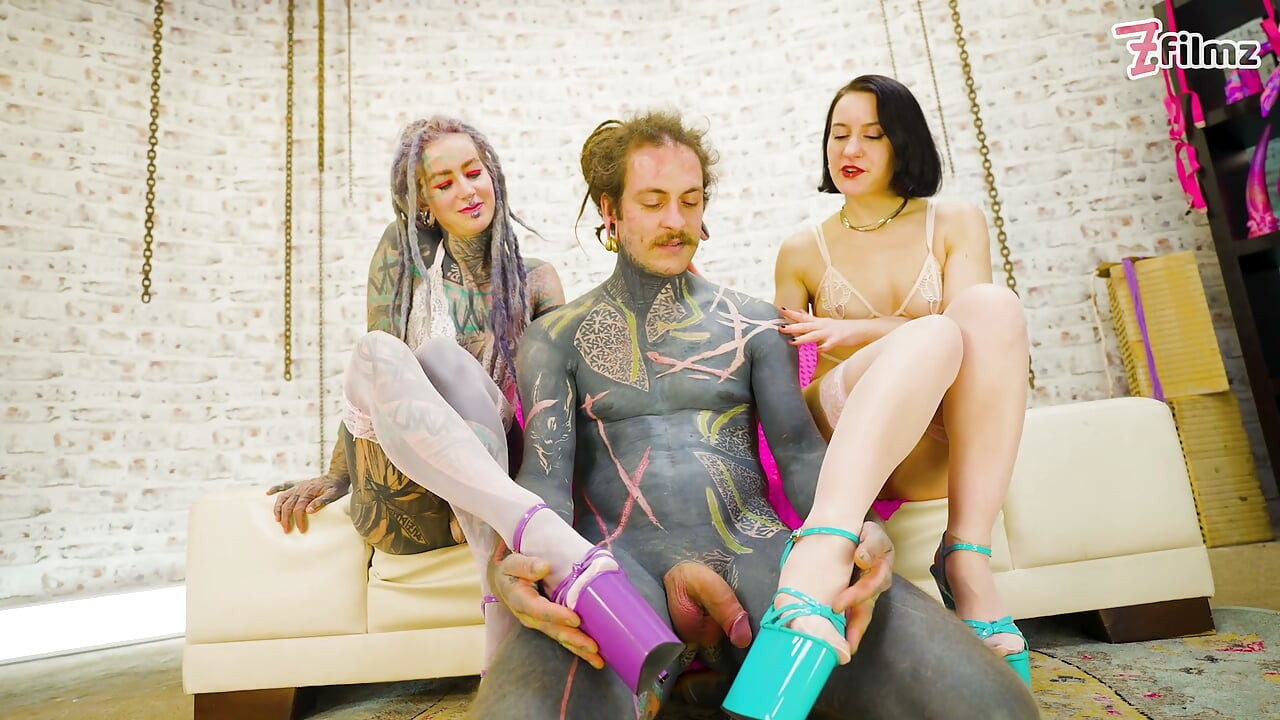 Feet and High Heel Worship Nikolaz & Anuskatzz
